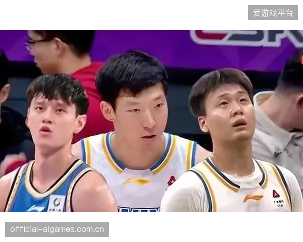 京粤大战再现经典，北京队依靠周琦内线优势在决胜局淘汰老对手。